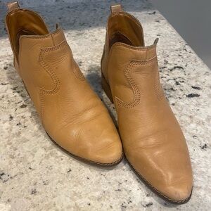 Lucky Brand tan ankle boots